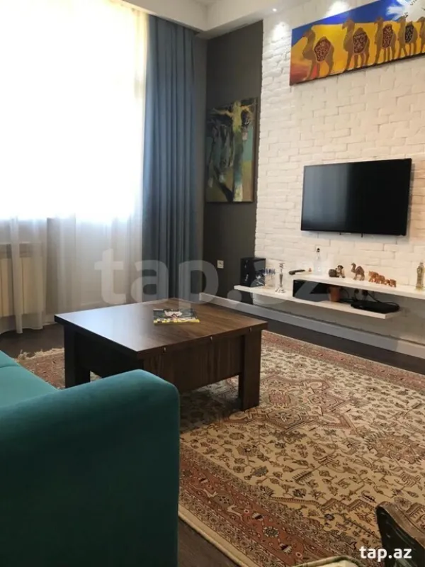Satılır 2 otaqlı yeni tikili 70 m²