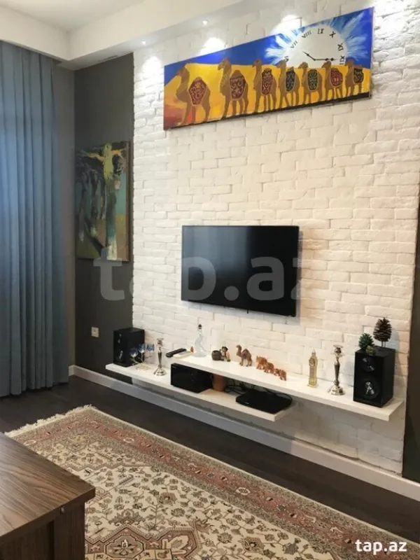 Satılır 2 otaqlı yeni tikili 70 m²