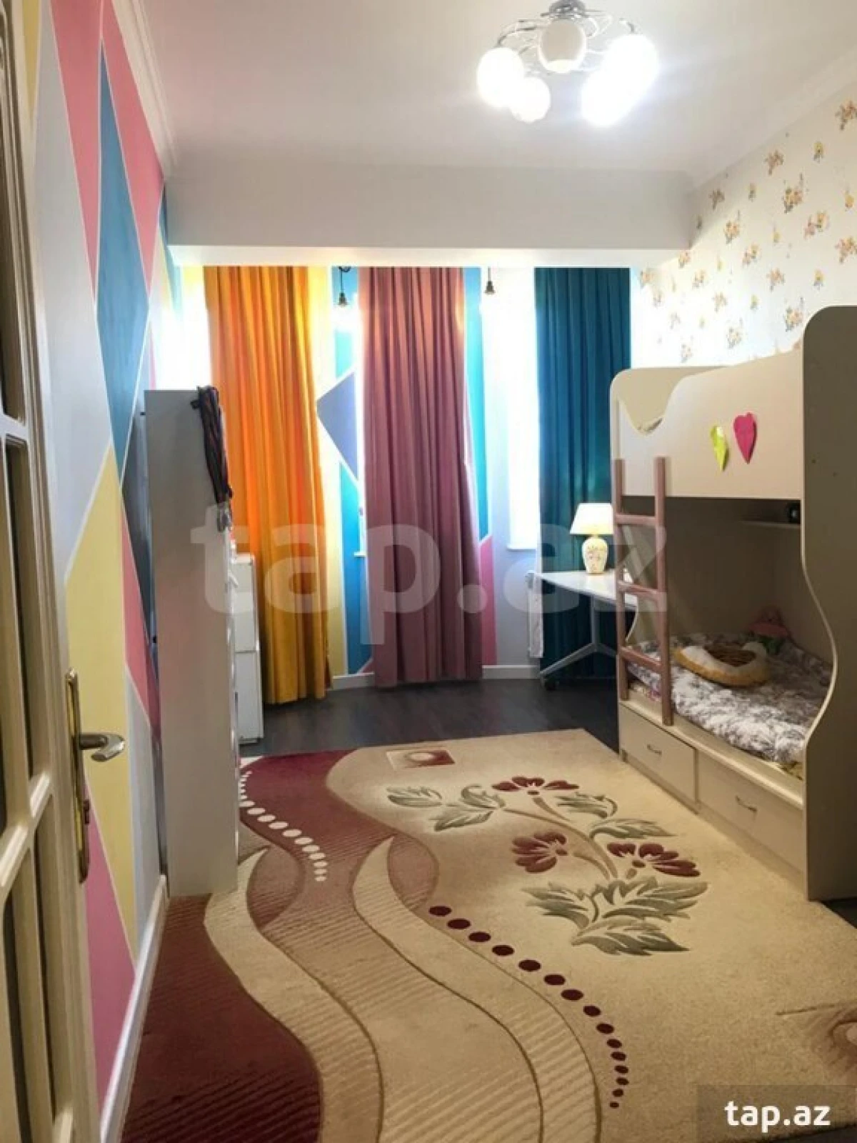 Satılır 2 otaqlı yeni tikili 70 m²