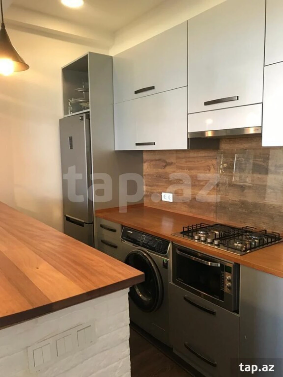 Satılır 2 otaqlı yeni tikili 70 m²