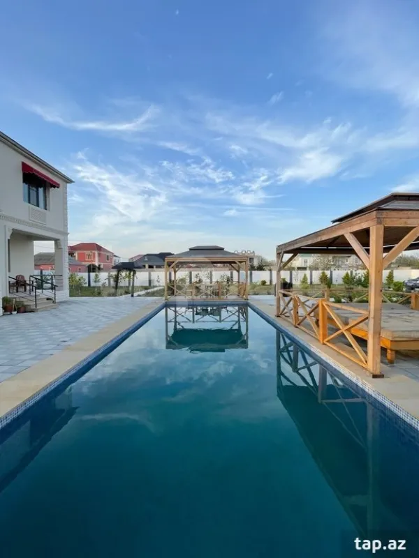 Kirayə verilir 6 otaqlı həyət evi