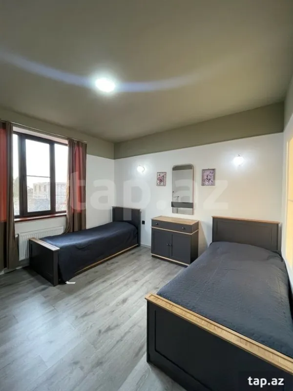 Kirayə verilir 6 otaqlı həyət evi