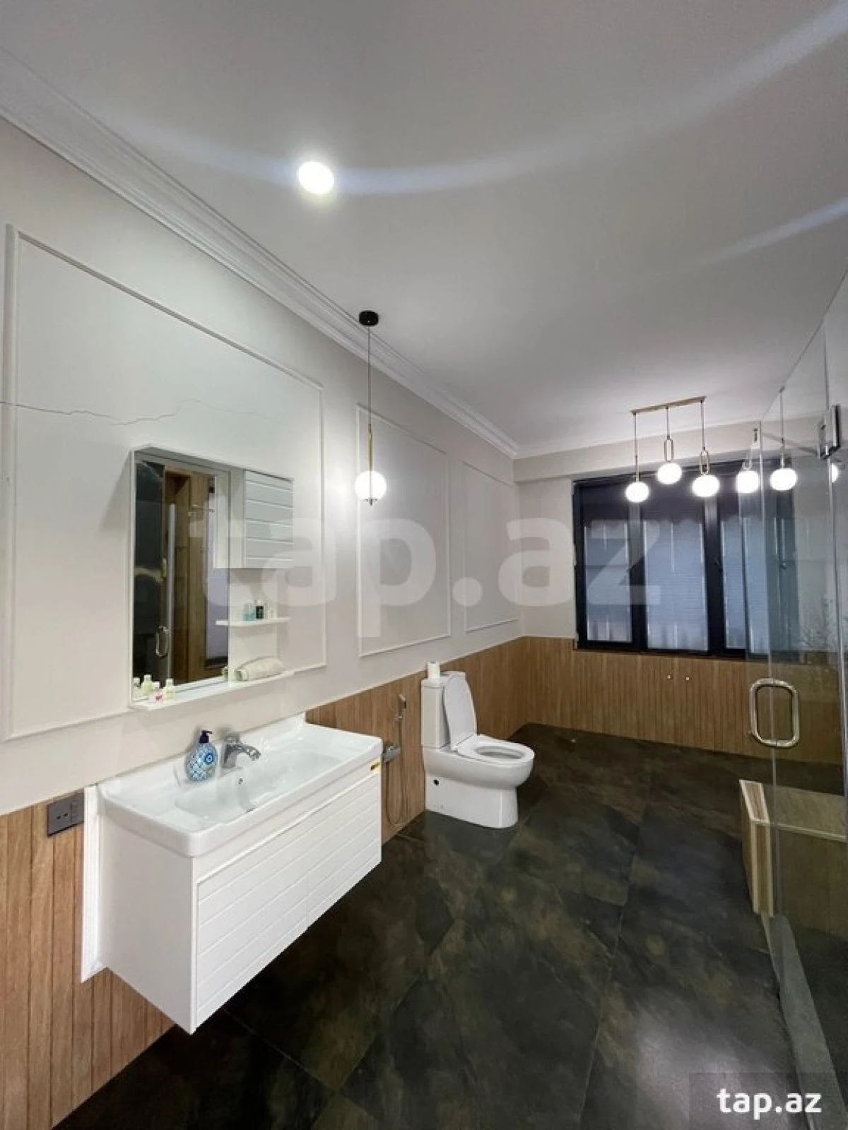 Kirayə verilir 6 otaqlı həyət evi