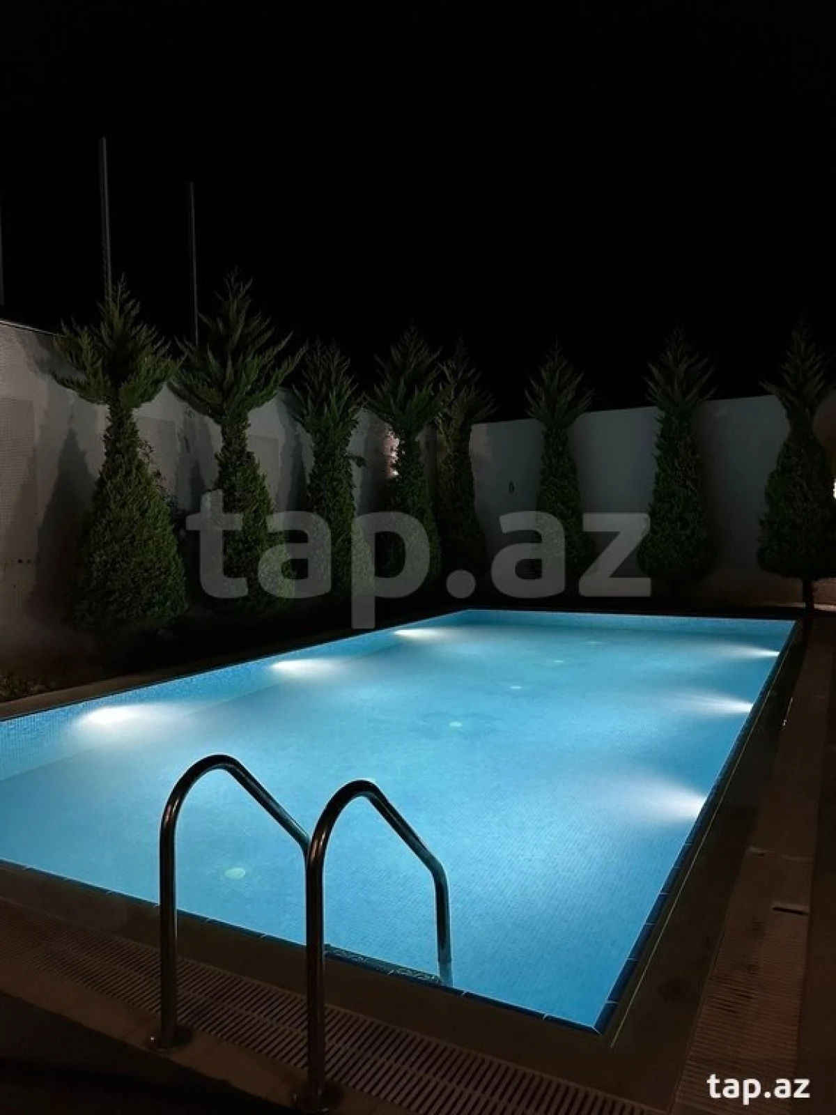 Kirayə verilir 6 otaqlı həyət evi