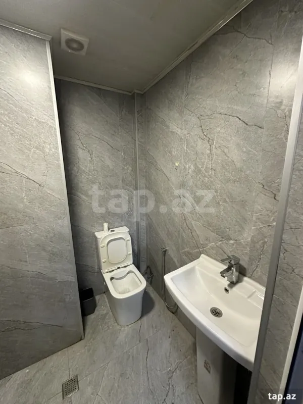 Kirayə verilir 3 otaqlı yeni tikili 70 m²