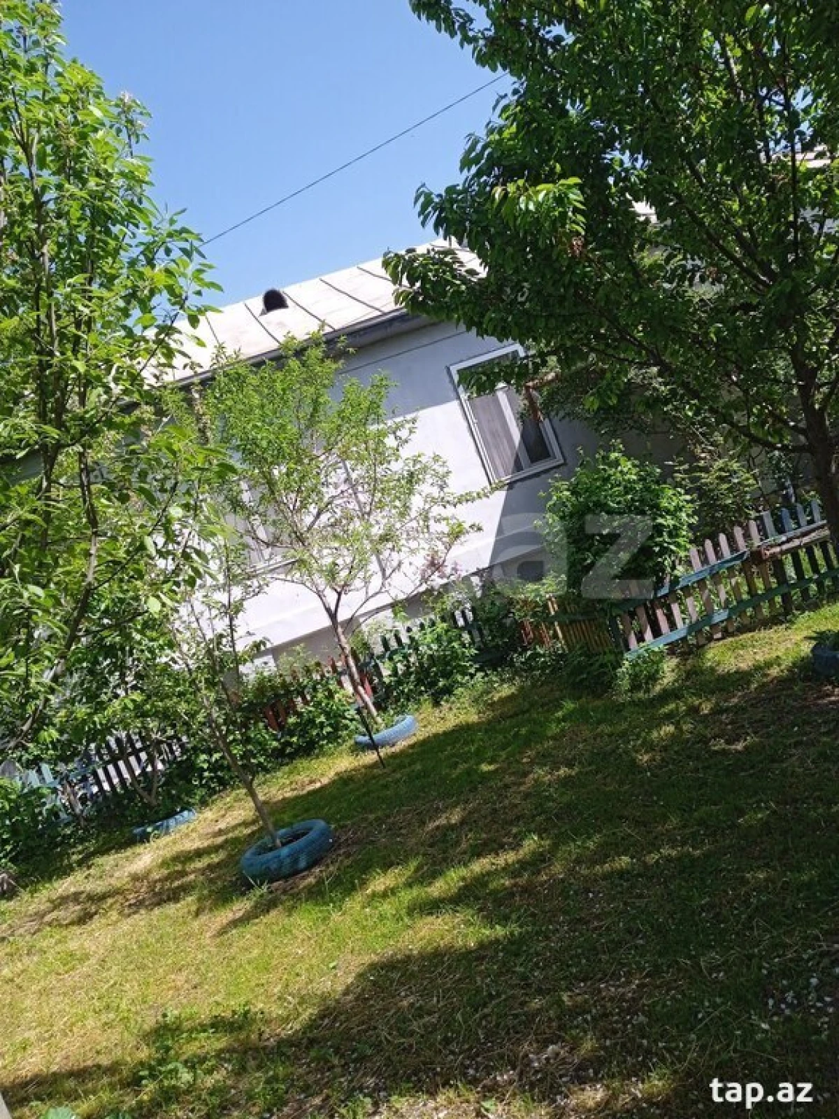 Satılır 4 otaqlı həyət evi