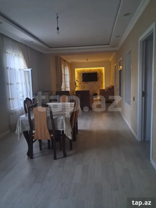 Satılır 4 otaqlı həyət evi