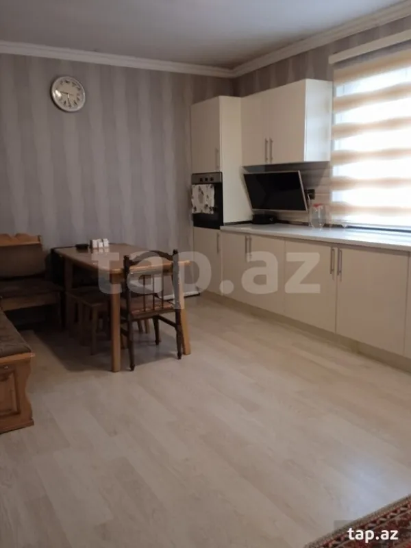 Satılır 4 otaqlı həyət evi