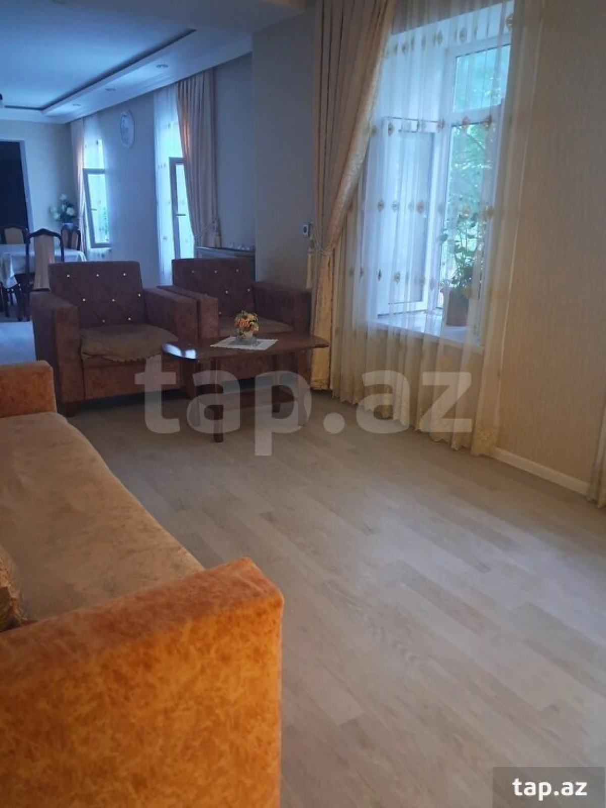 Satılır 4 otaqlı həyət evi