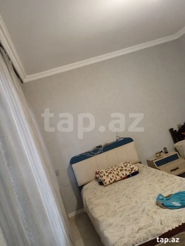 Satılır 4 otaqlı həyət evi