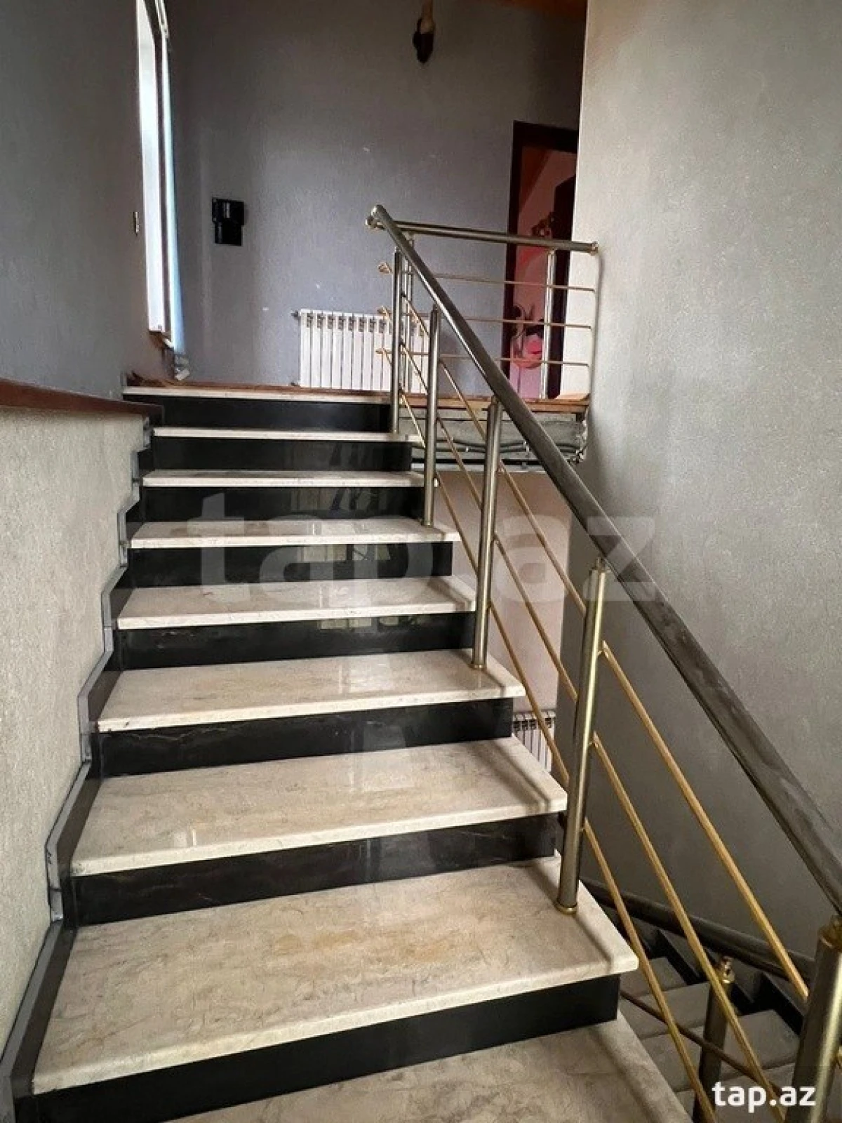 Satılır 4 otaqlı həyət evi