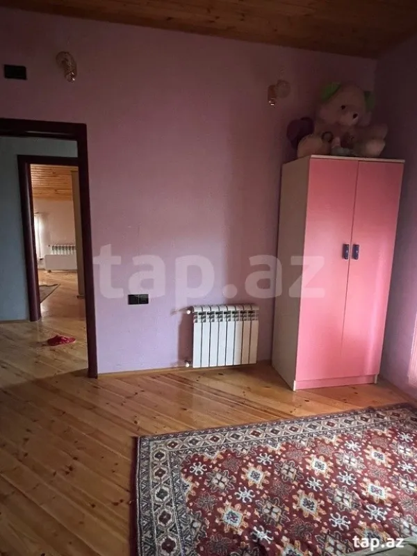 Satılır 4 otaqlı həyət evi