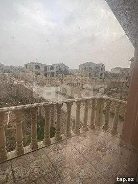 Satılır 4 otaqlı həyət evi