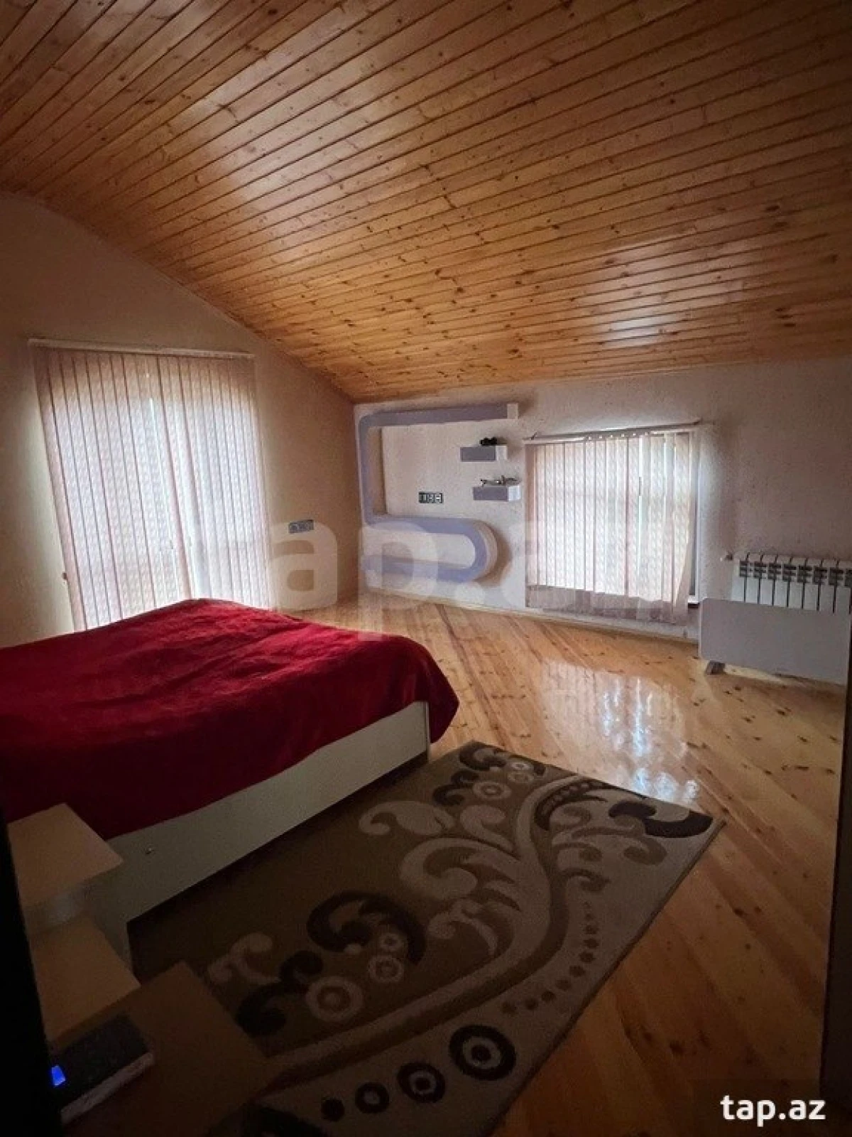 Satılır 4 otaqlı həyət evi