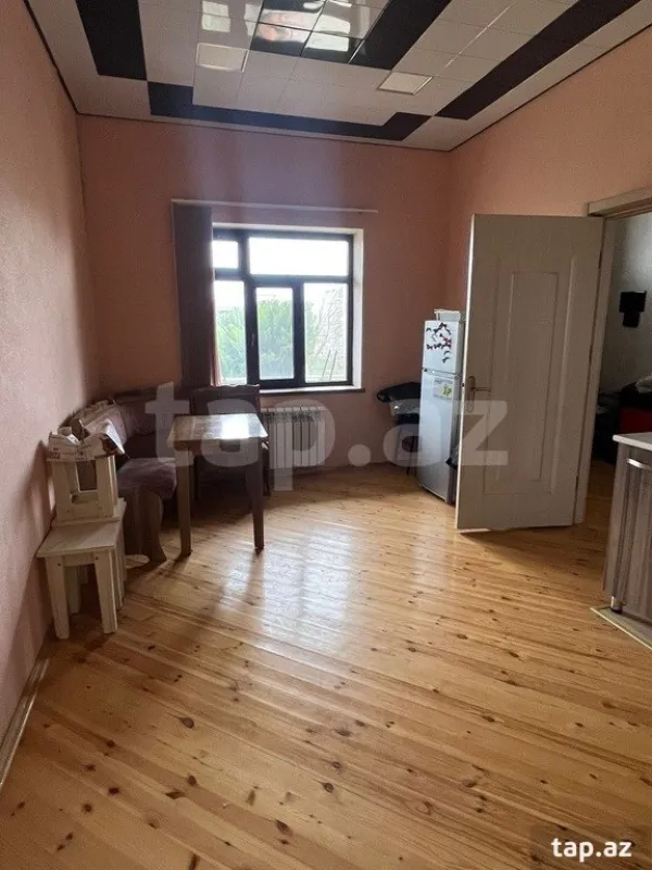 Satılır 4 otaqlı həyət evi