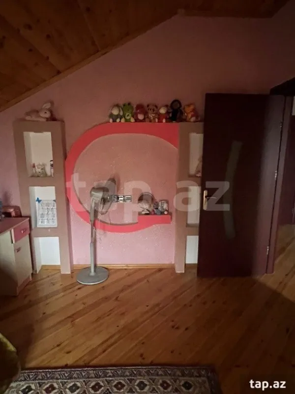Satılır 4 otaqlı həyət evi