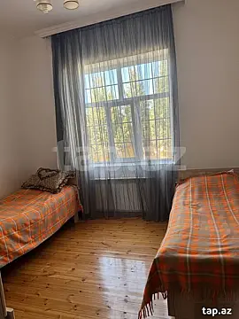 Satılır 6 otaqlı həyət evi