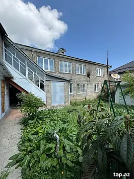 Satılır 8 otaqlı həyət evi 250 m² — Qusar 8 otaq 250.00 m²