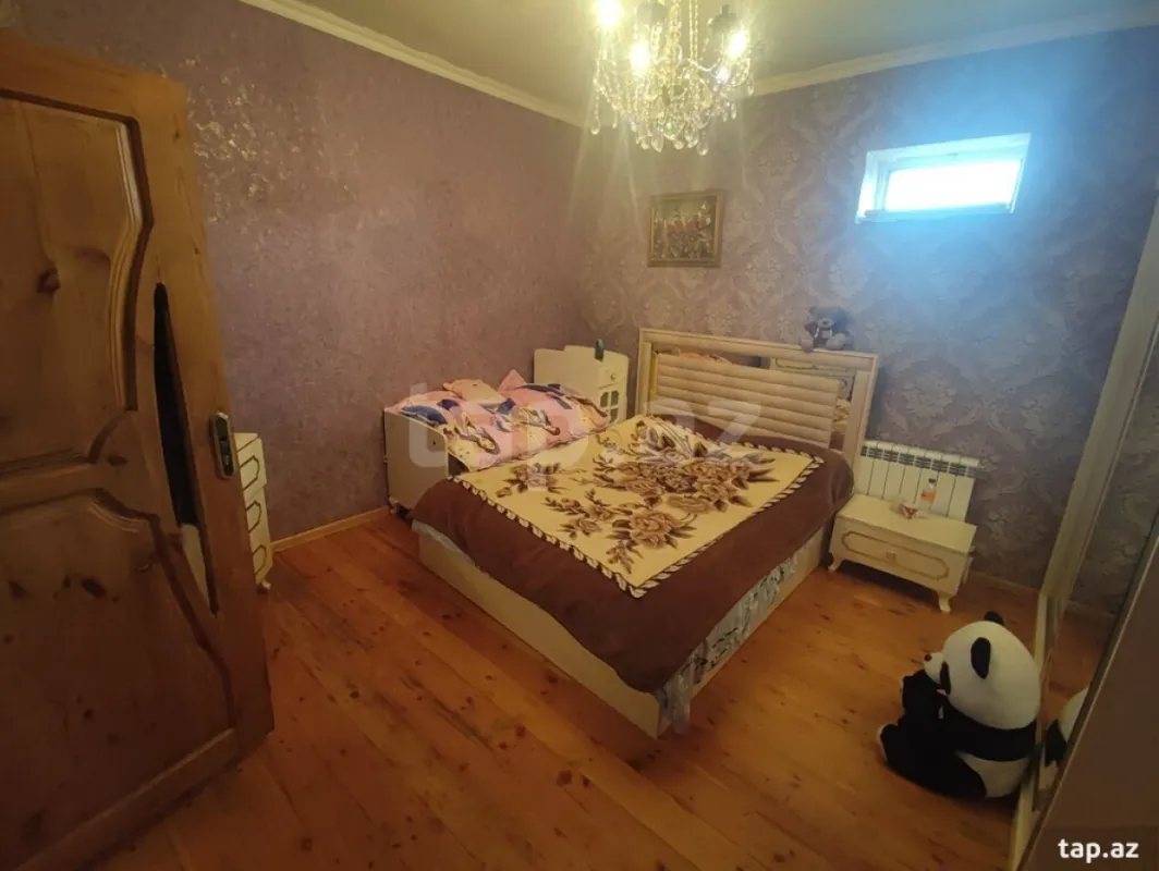 Satılır 4 otaqlı həyət evi 600 m²