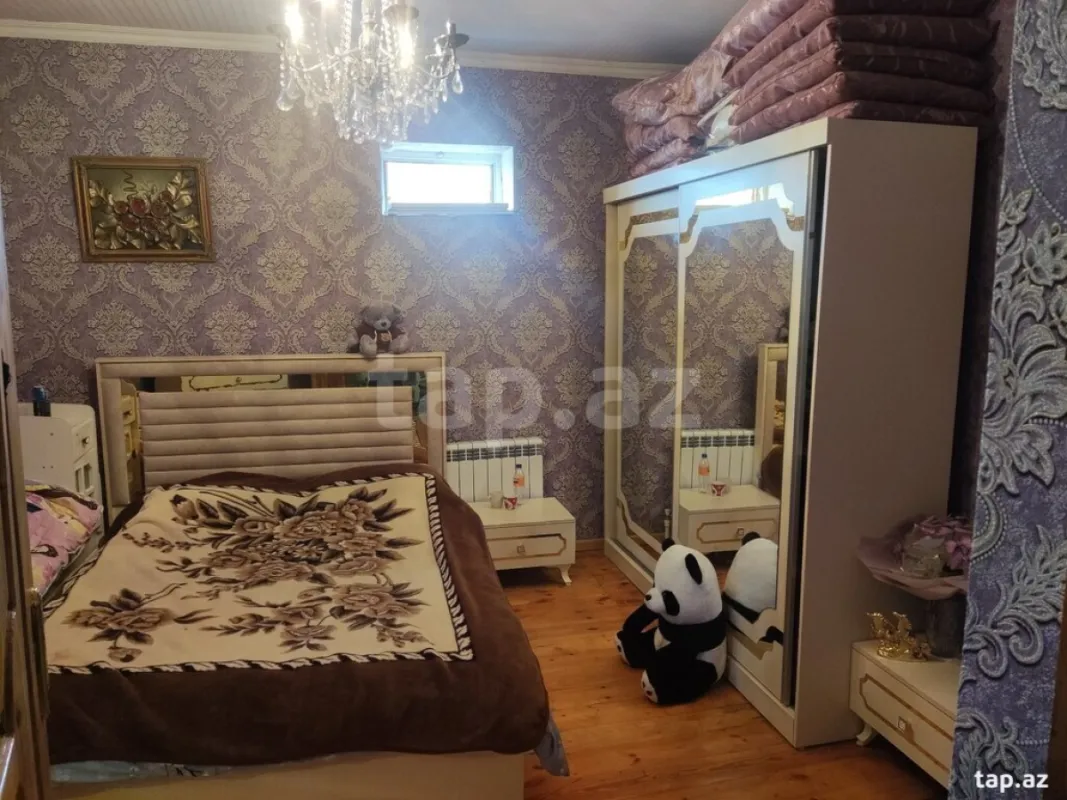 Satılır 4 otaqlı həyət evi 600 m²