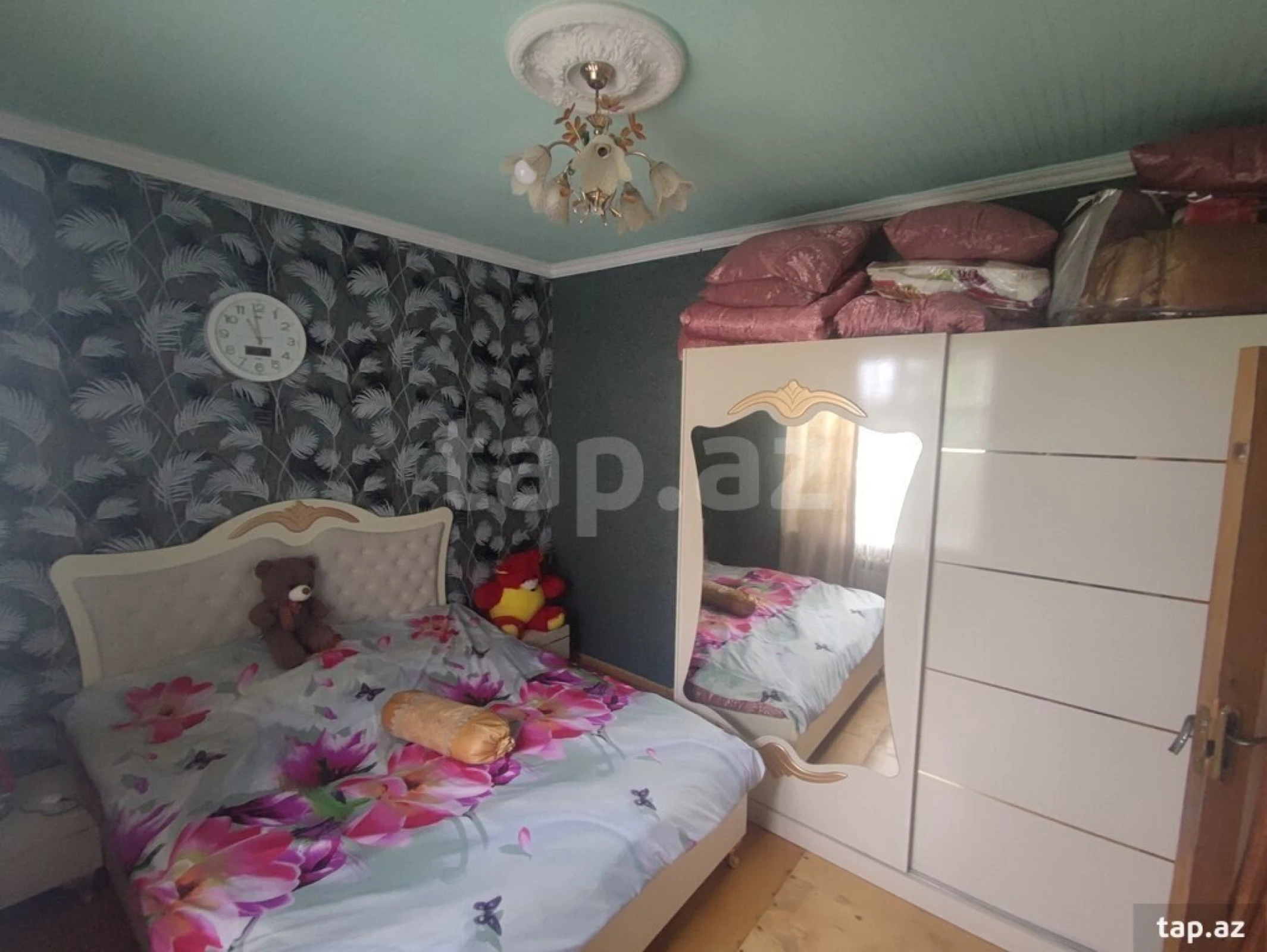 Satılır 4 otaqlı həyət evi 600 m²