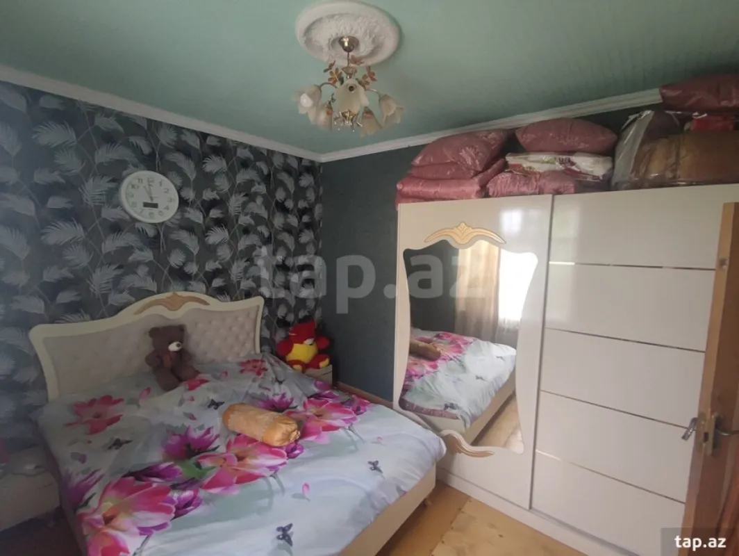 Satılır 4 otaqlı həyət evi 600 m²