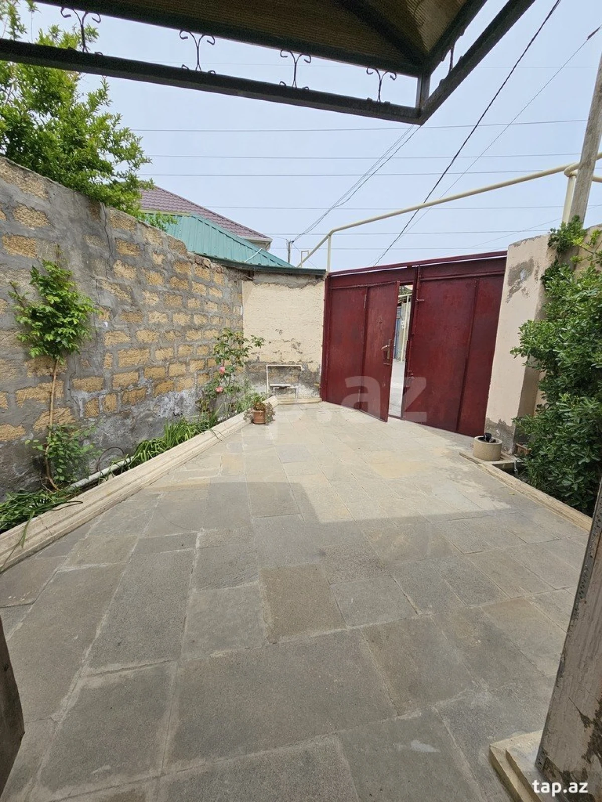 Satılır 2 otaqlı həyət evi