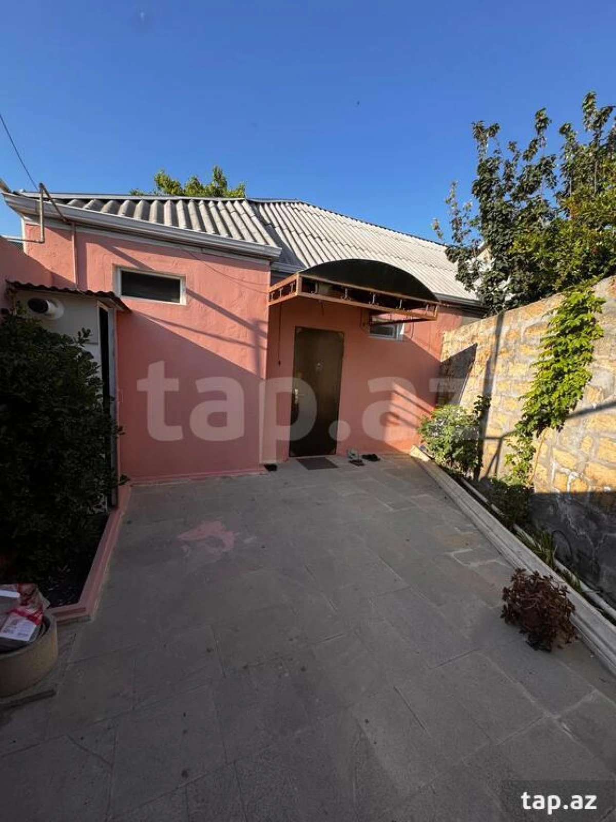 Satılır 2 otaqlı həyət evi