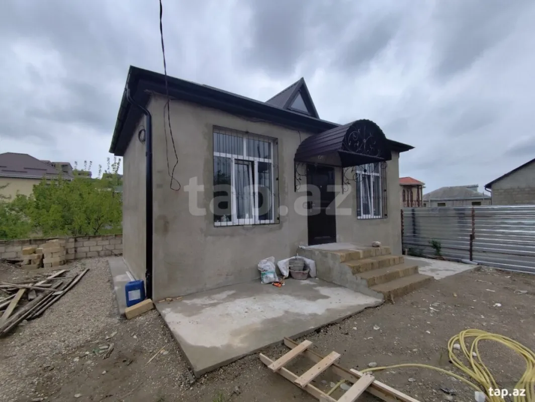 Satılır 2 otaqlı həyət evi