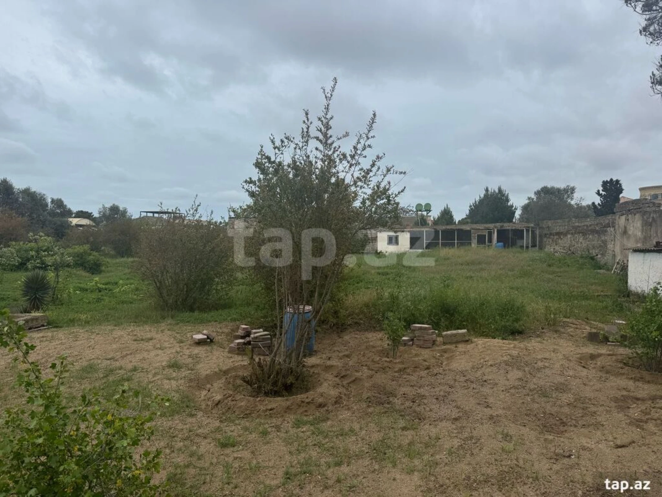 Satılır torpaq sahəsi