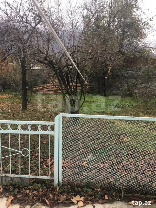 Kirayə verilir 5 otaqlı həyət evi