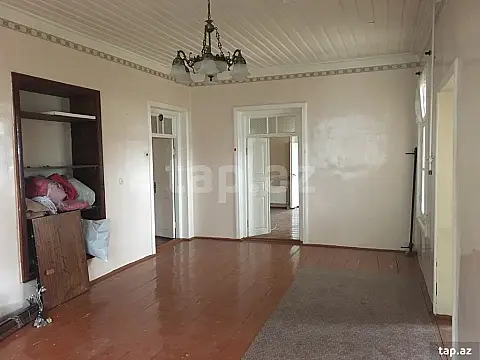Kirayə verilir 5 otaqlı həyət evi