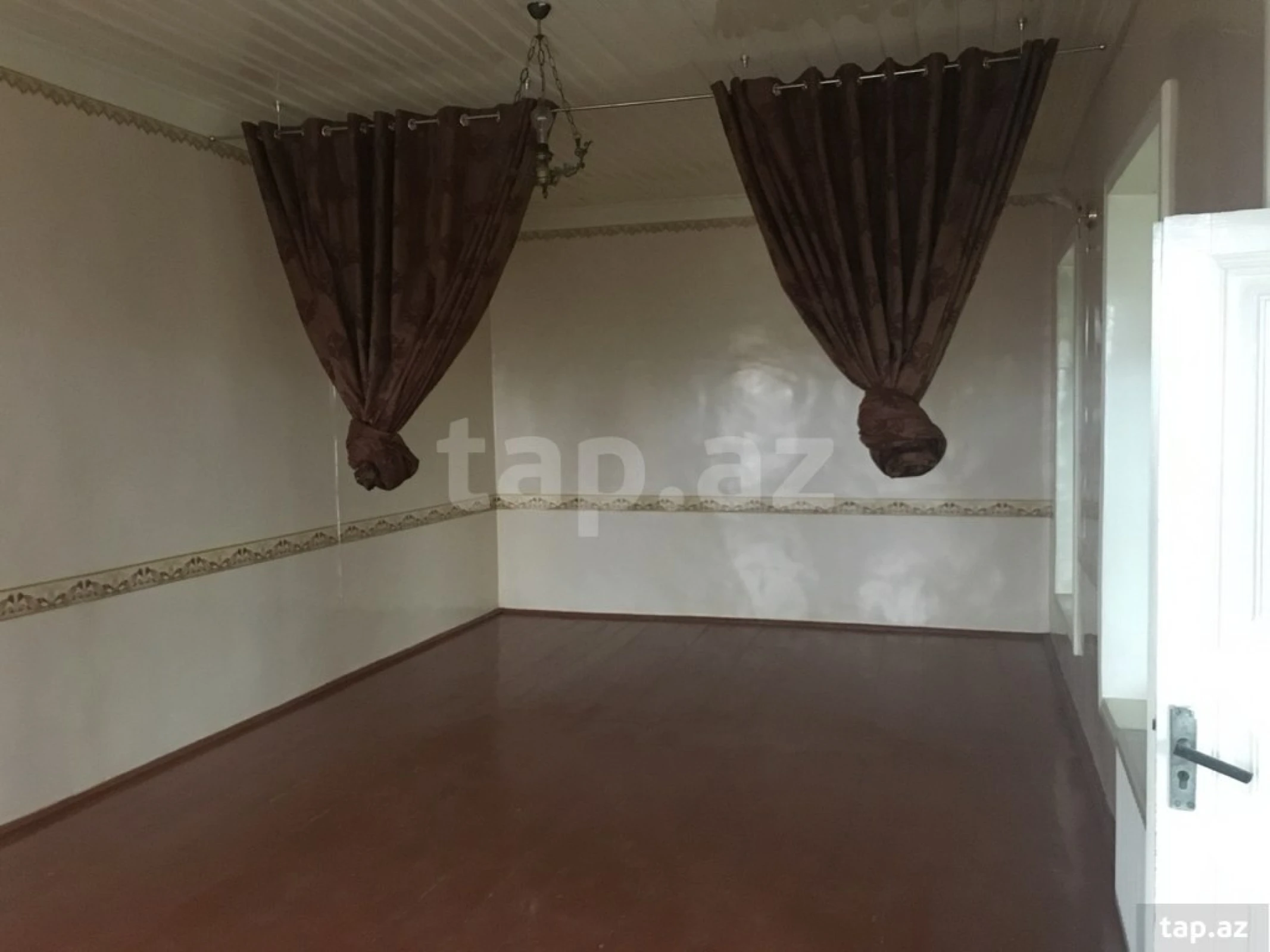 Kirayə verilir 5 otaqlı həyət evi