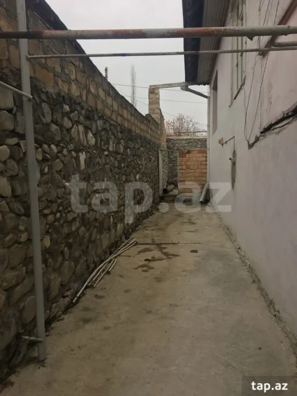 Kirayə verilir 5 otaqlı həyət evi