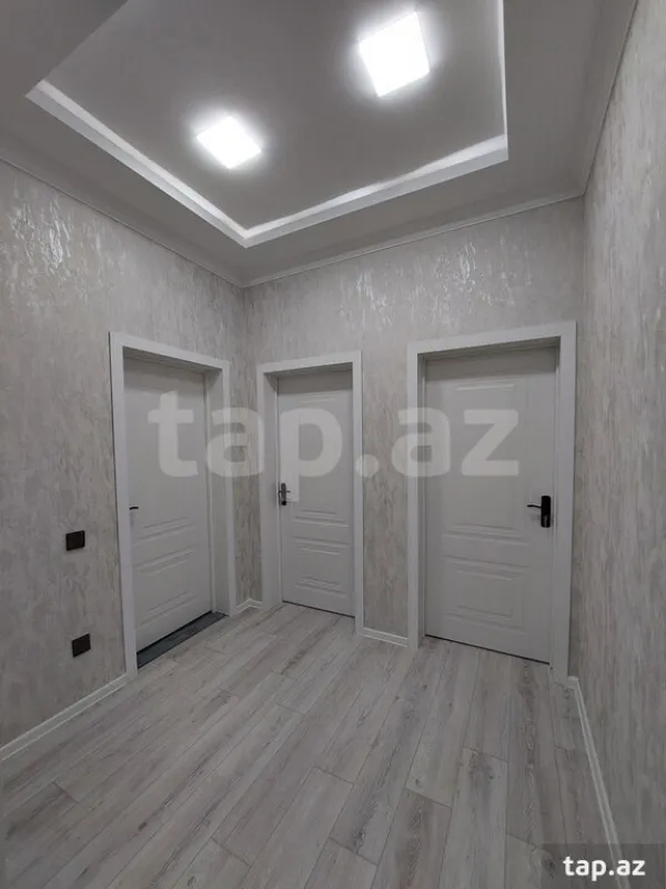 Satılır 4 otaqlı həyət evi