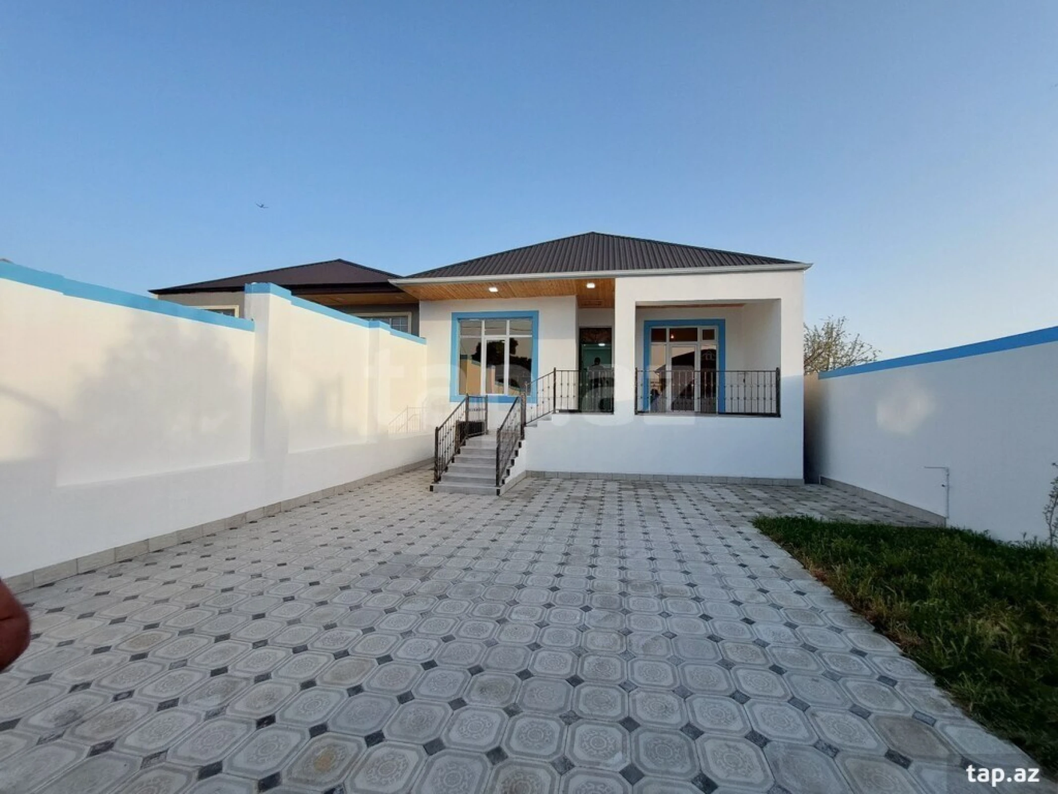 Satılır 4 otaqlı həyət evi