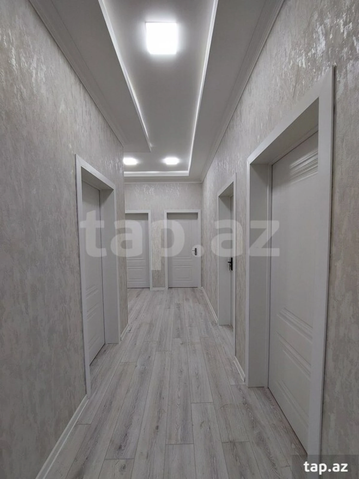 Satılır 4 otaqlı həyət evi