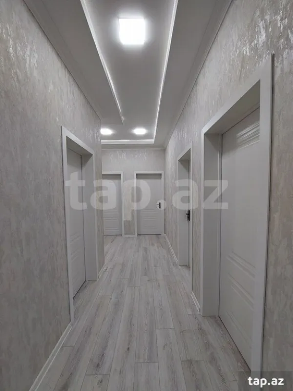 Satılır 4 otaqlı həyət evi