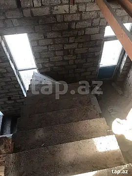 Satılır 4 otaqlı həyət evi