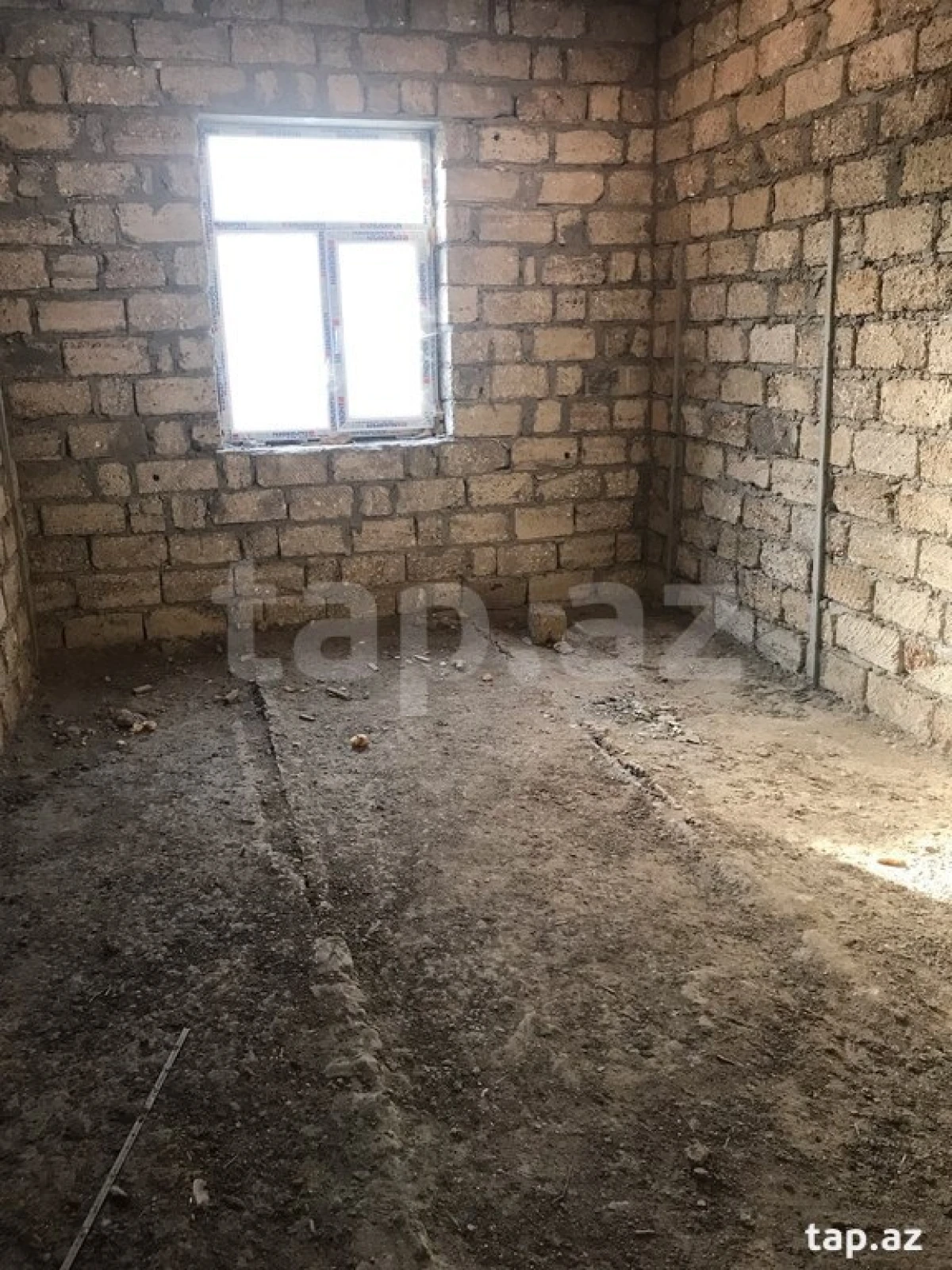 Satılır 4 otaqlı həyət evi