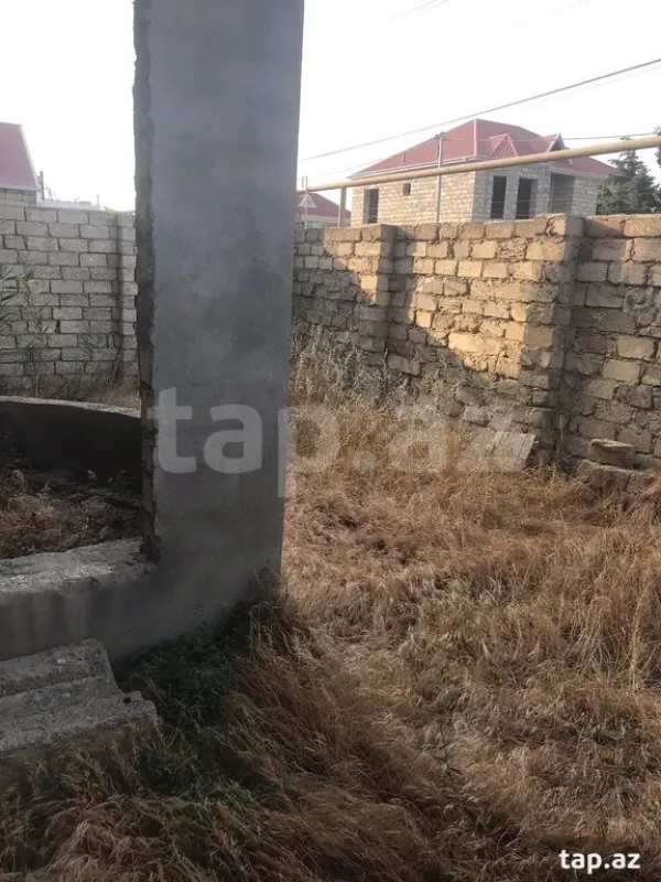 Satılır 4 otaqlı həyət evi