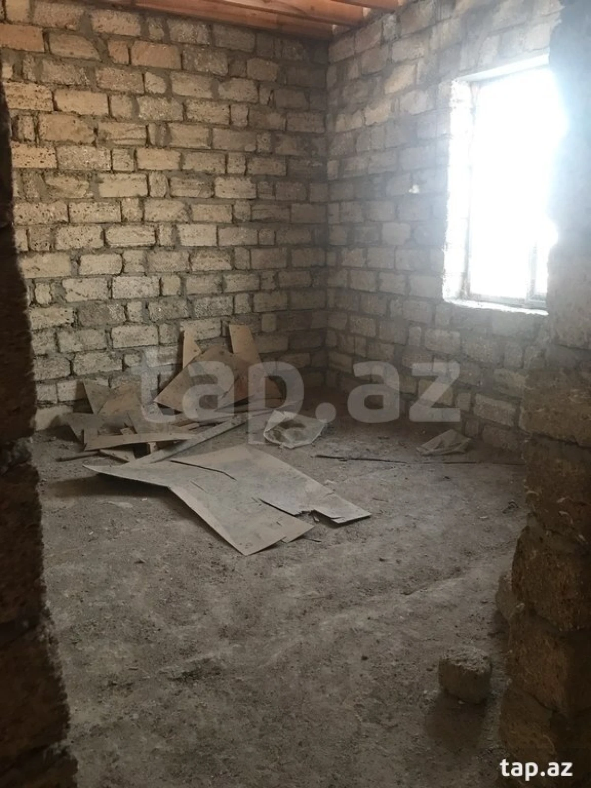 Satılır 4 otaqlı həyət evi