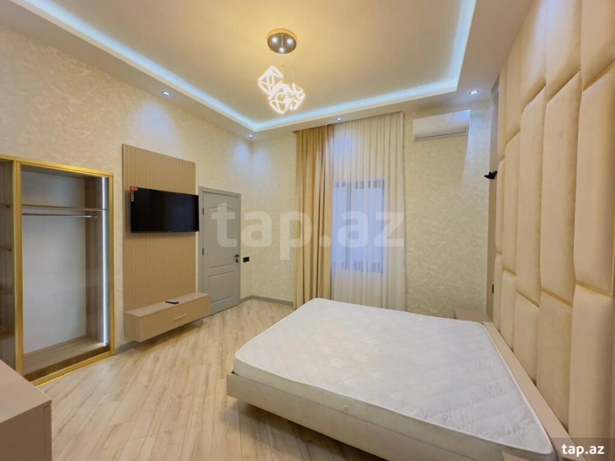 Satılır 4 otaqlı həyət evi