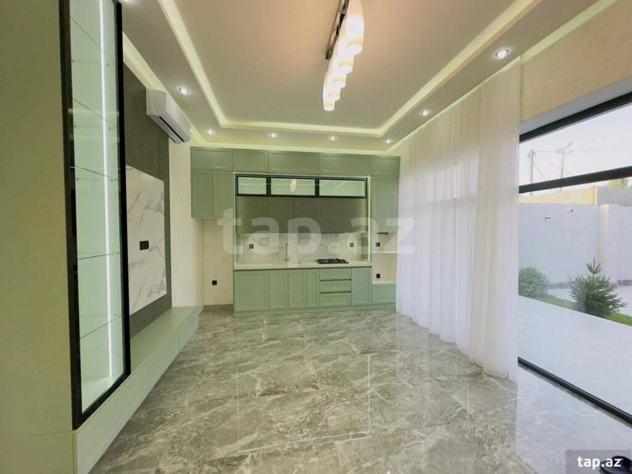 Satılır 4 otaqlı həyət evi