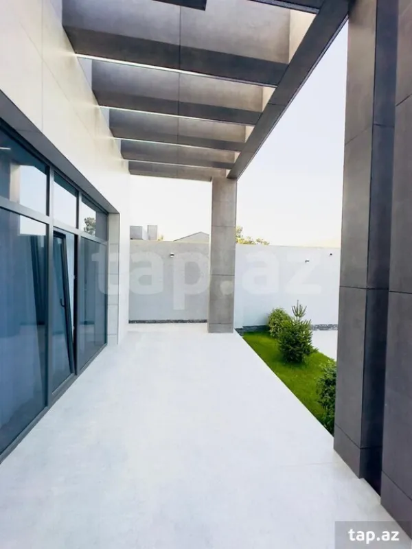 Satılır 4 otaqlı həyət evi