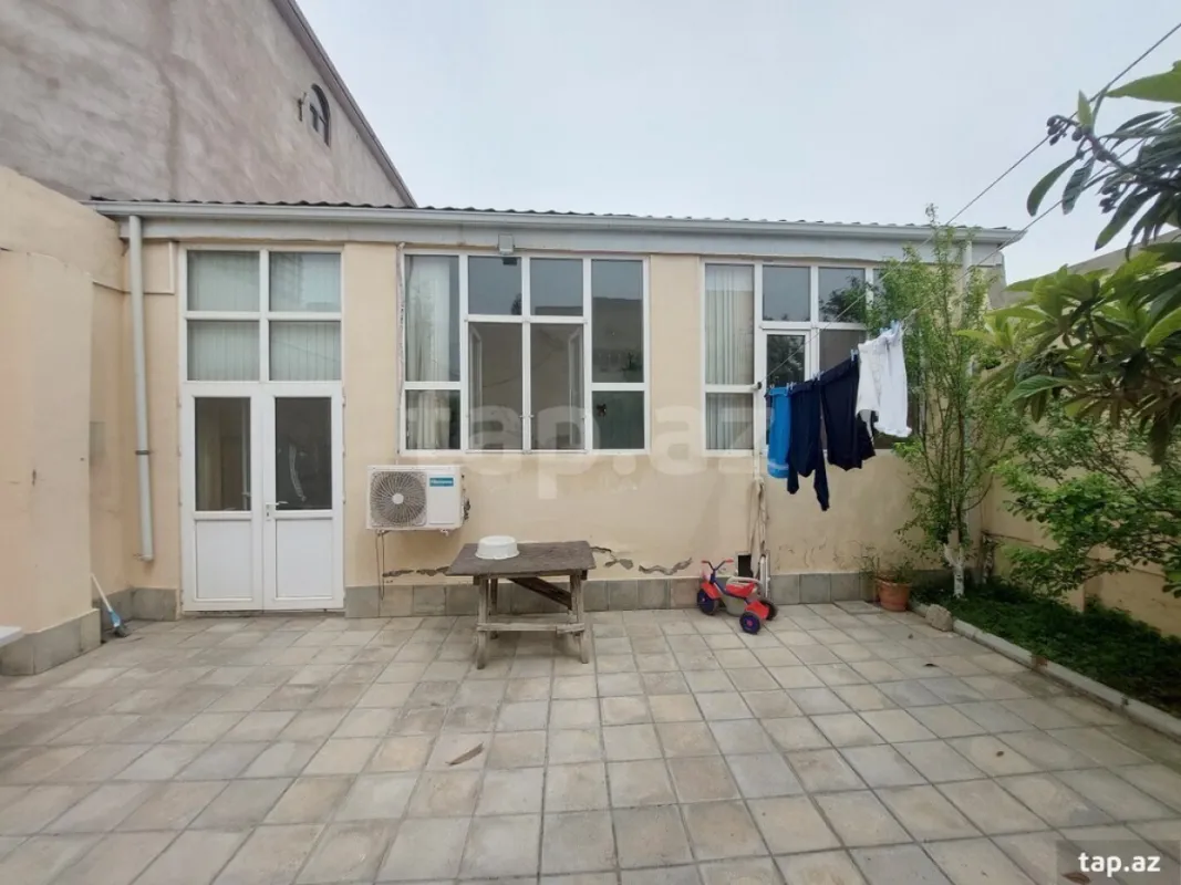 Satılır 3 otaqlı həyət evi