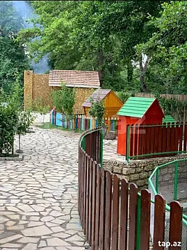 Kirayə verilir 4 otaqlı həyət evi