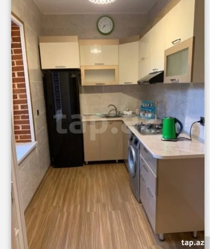 Kirayə verilir 4 otaqlı həyət evi