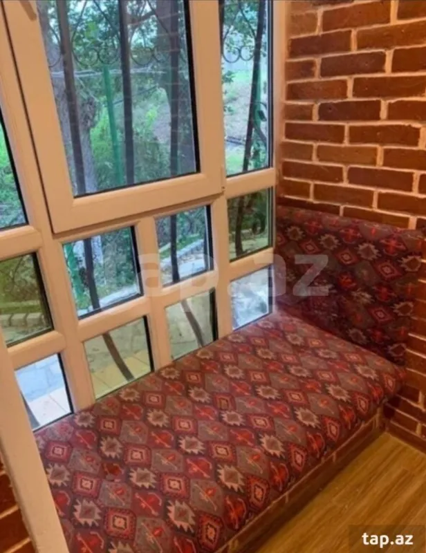 Kirayə verilir 4 otaqlı həyət evi