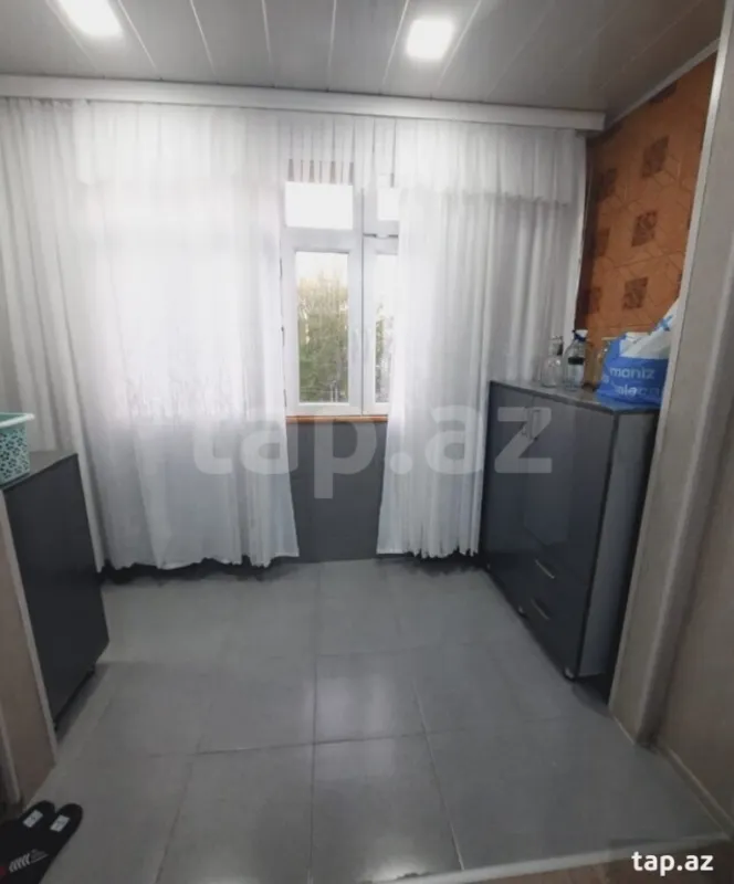 Satılır 3 otaqlı mənzil 76 m²